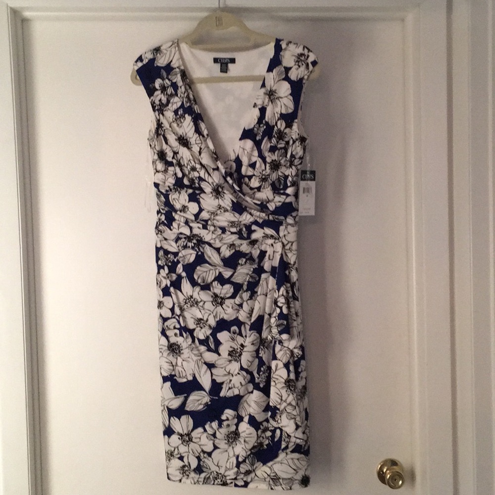 Dress - Picture 2 of 3